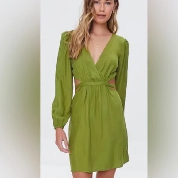 Forever 21 | Dresses | Brand New Forever 2 Green Long Sleeve Backless  Cutout Dress Size Medium | Poshmark